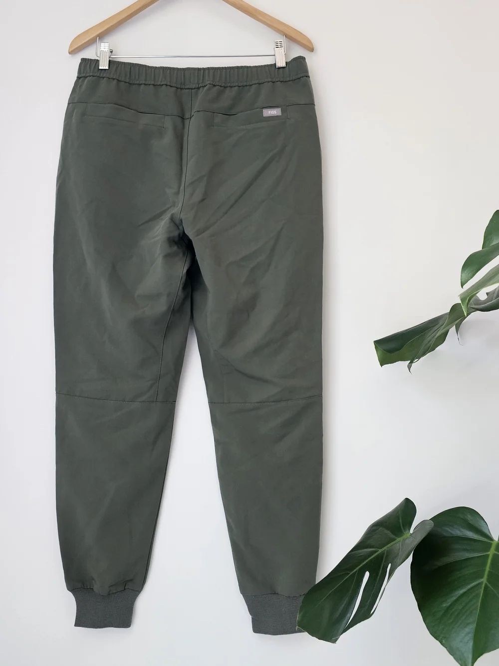 FIGS Tansen Jogger Scrub Pant for Men - NWT